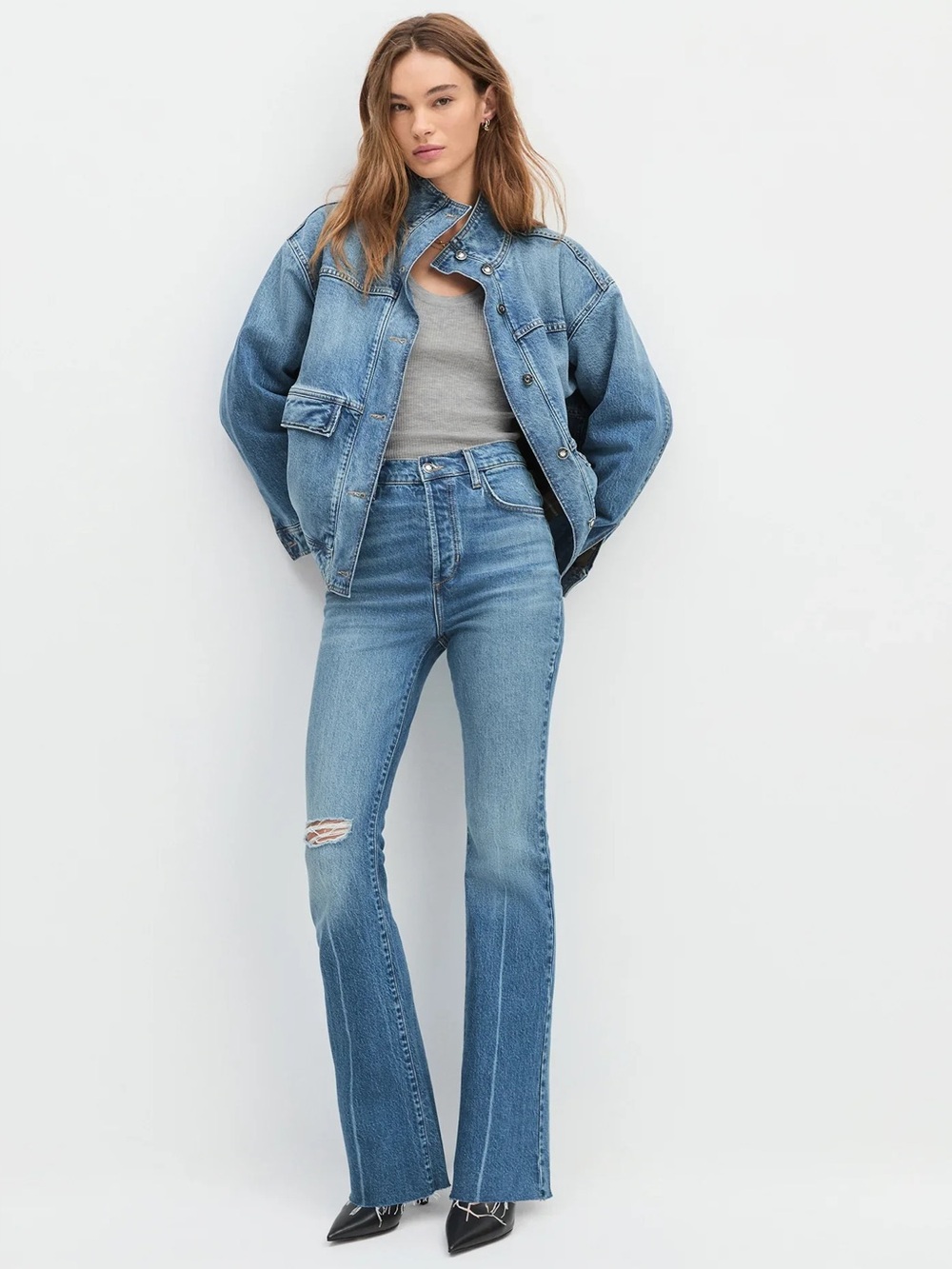 Favorite Daughter Valentina Super High Rise Flare Jeans in Beacon Size 28 NEW